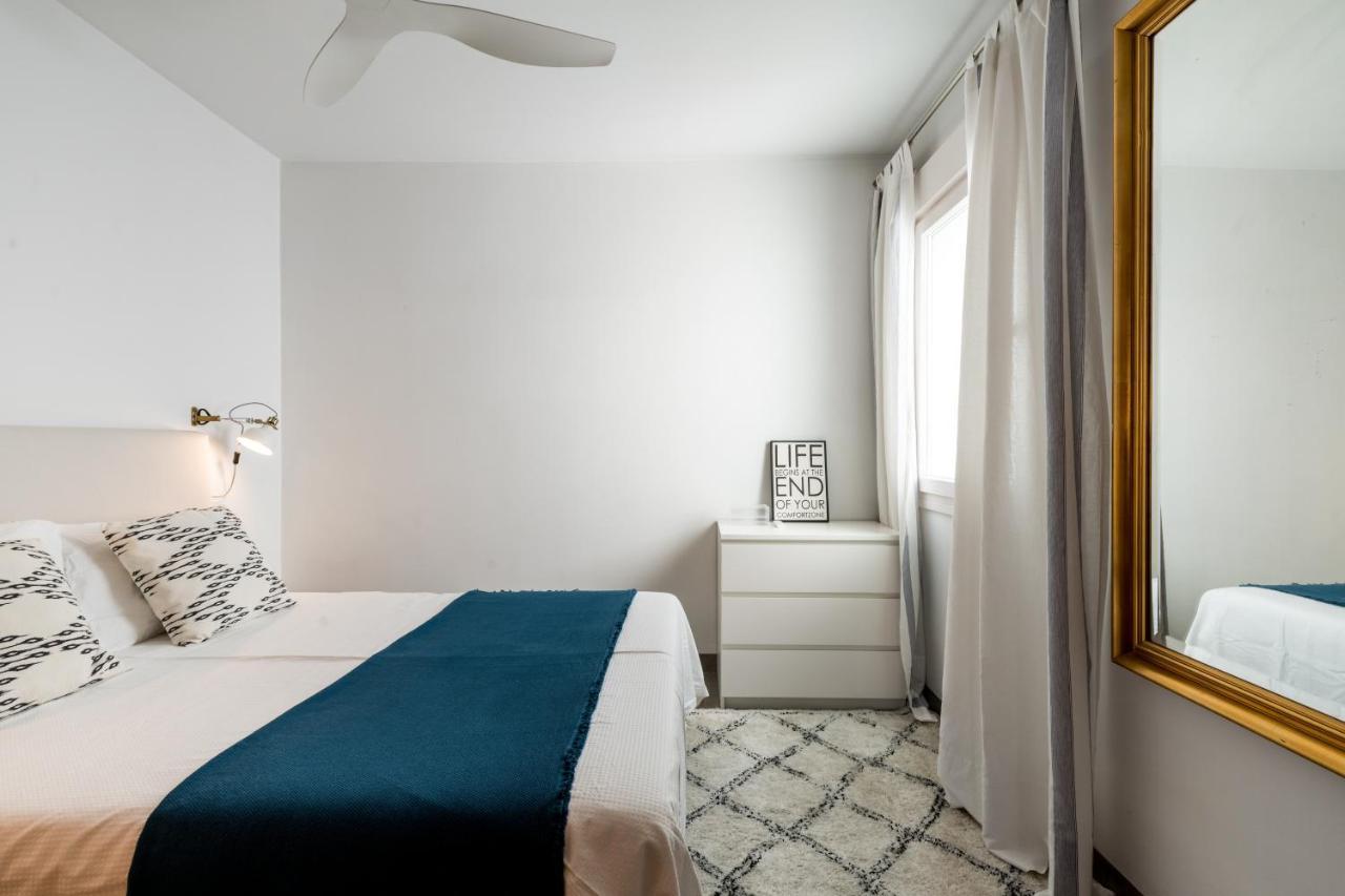 Veoapartment Ponce Leon Sevilla Bagian luar foto